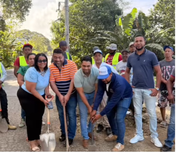 Hoy iniciamos la construcción de aceras y contenes en el sector La Finca.